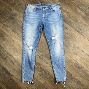 True Religion Distressed Blue Jeans Pants Denim ((size 34W))